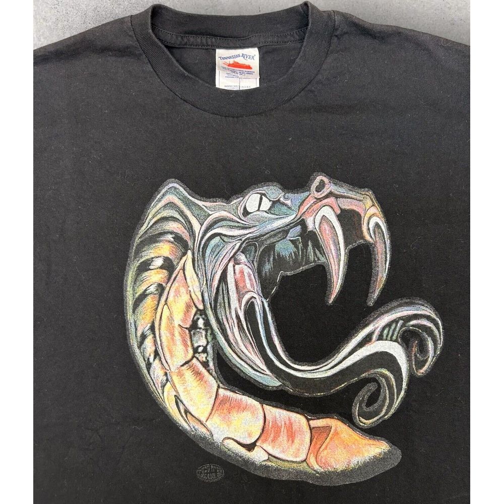 Snake Fangs XL Tennessee River Black Men's Short Sleeve Graphic T Shirt
